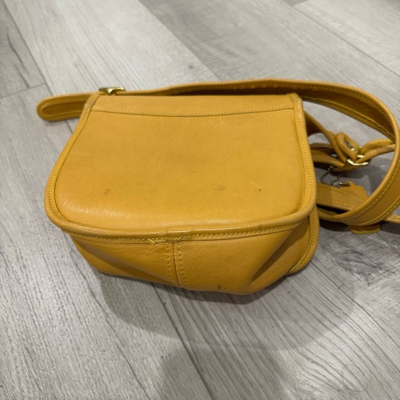 Vintage Soft Leather Crossbody Bag - Picture 12 of 15
